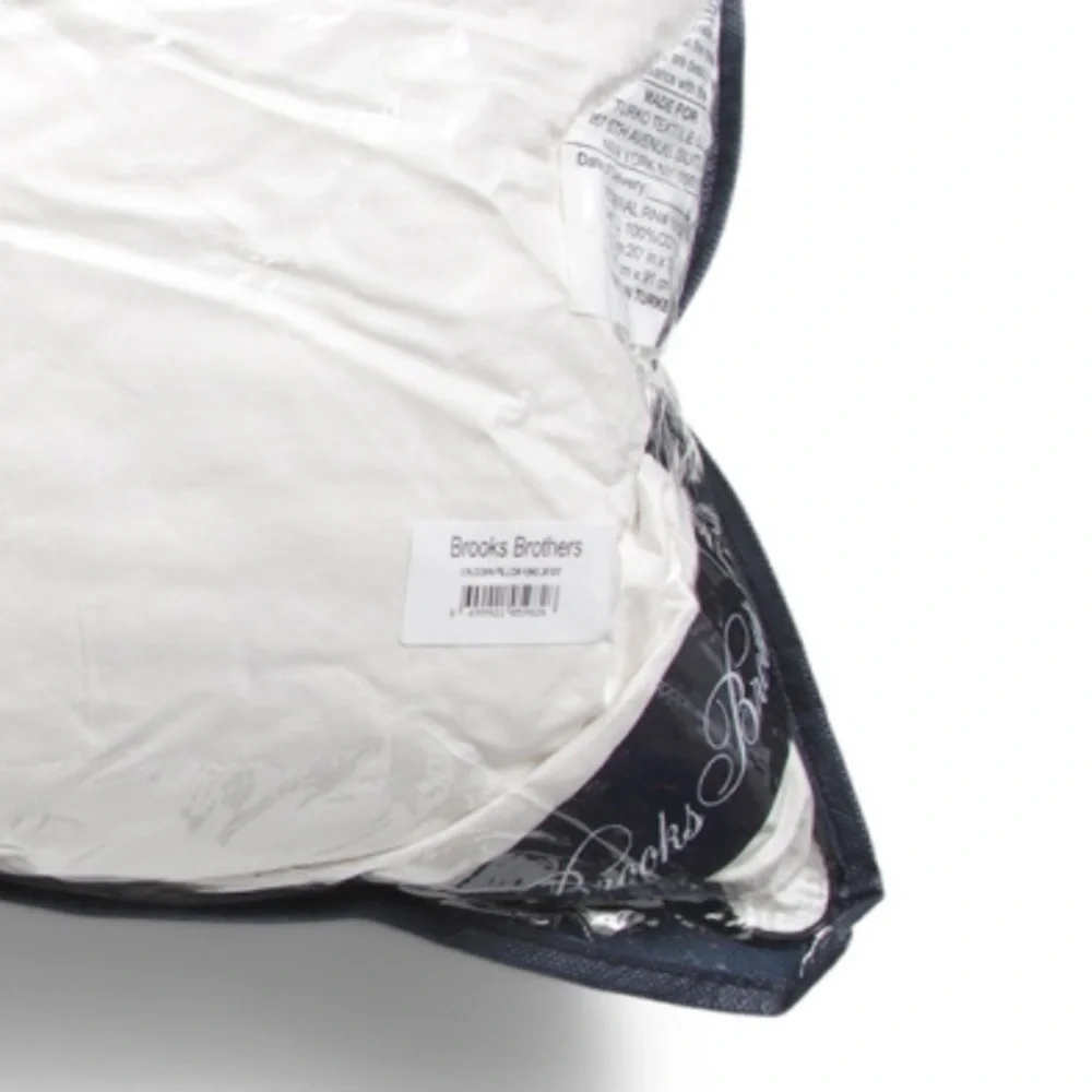 BROOKS BROTHER Queen White Made In Turkey Luxury Down Bed Pillow